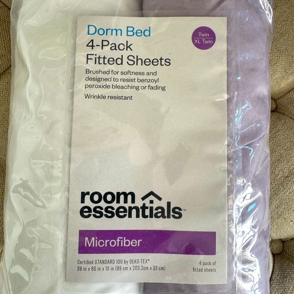 Room Essentials Dorm Room Twin XL Fitted Sheets - White and Purple — NWT